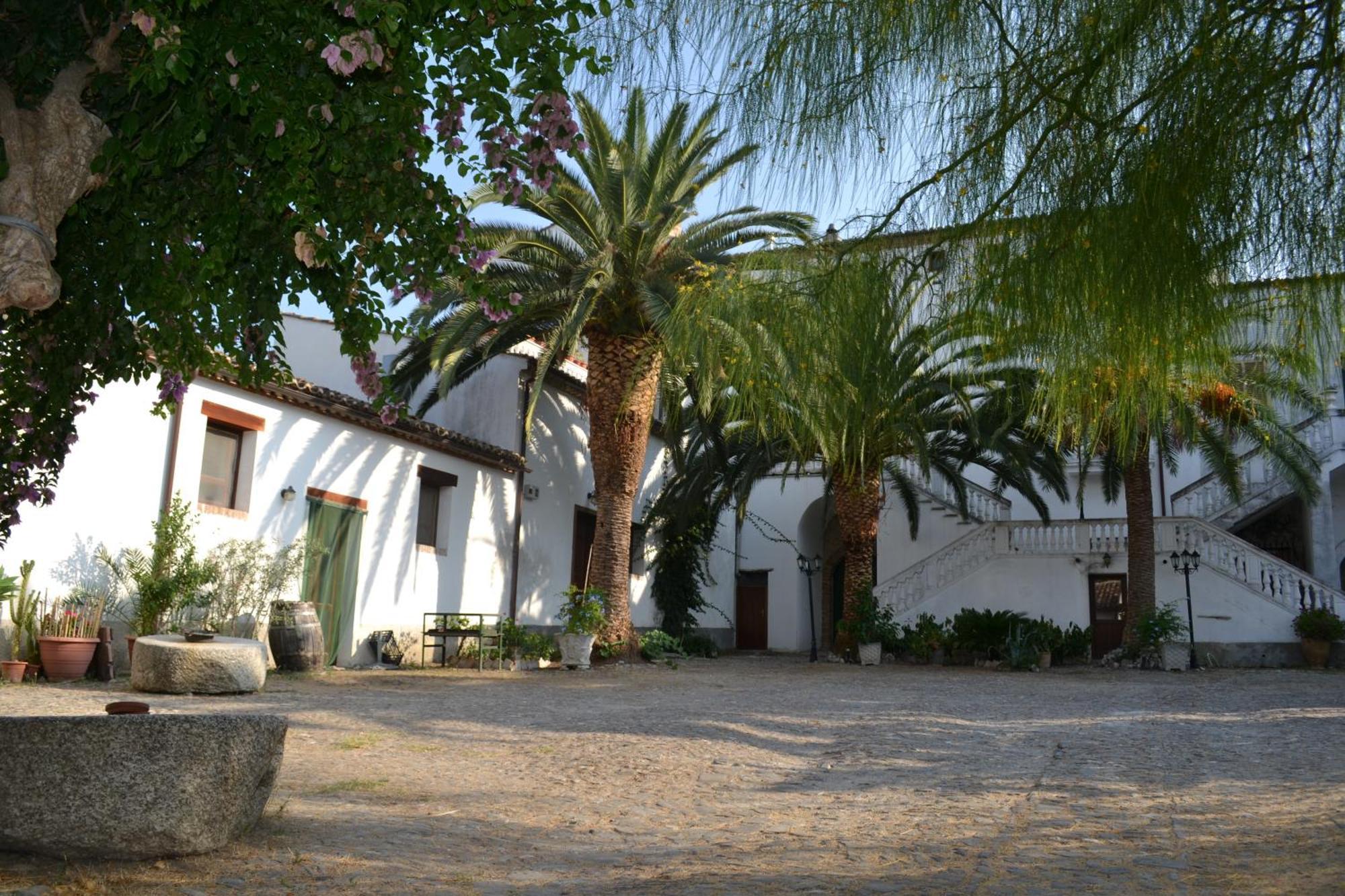 Agriturismo Malena Rossano Exterior foto