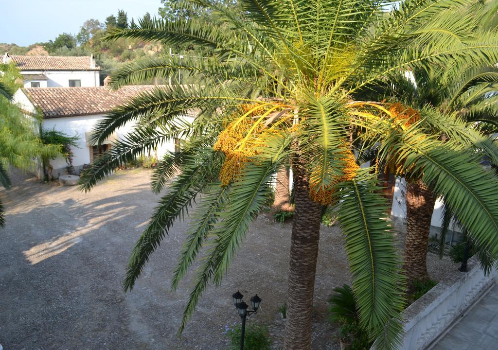 Agriturismo Malena Rossano Exterior foto